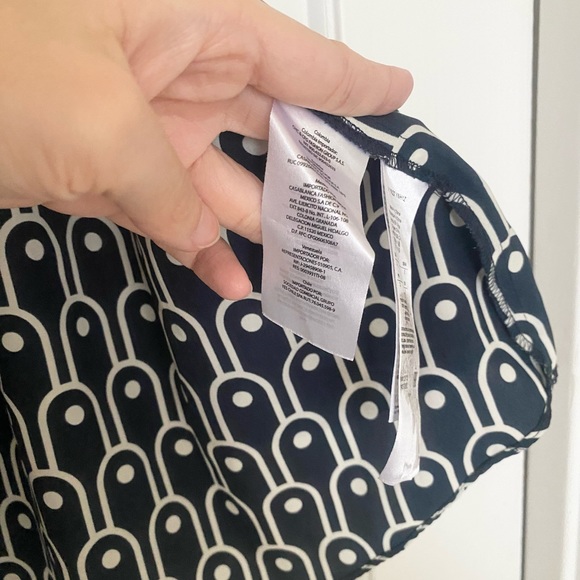 Armani Exchange Graphic Wrap Skirt size S - Picture 5 of 6